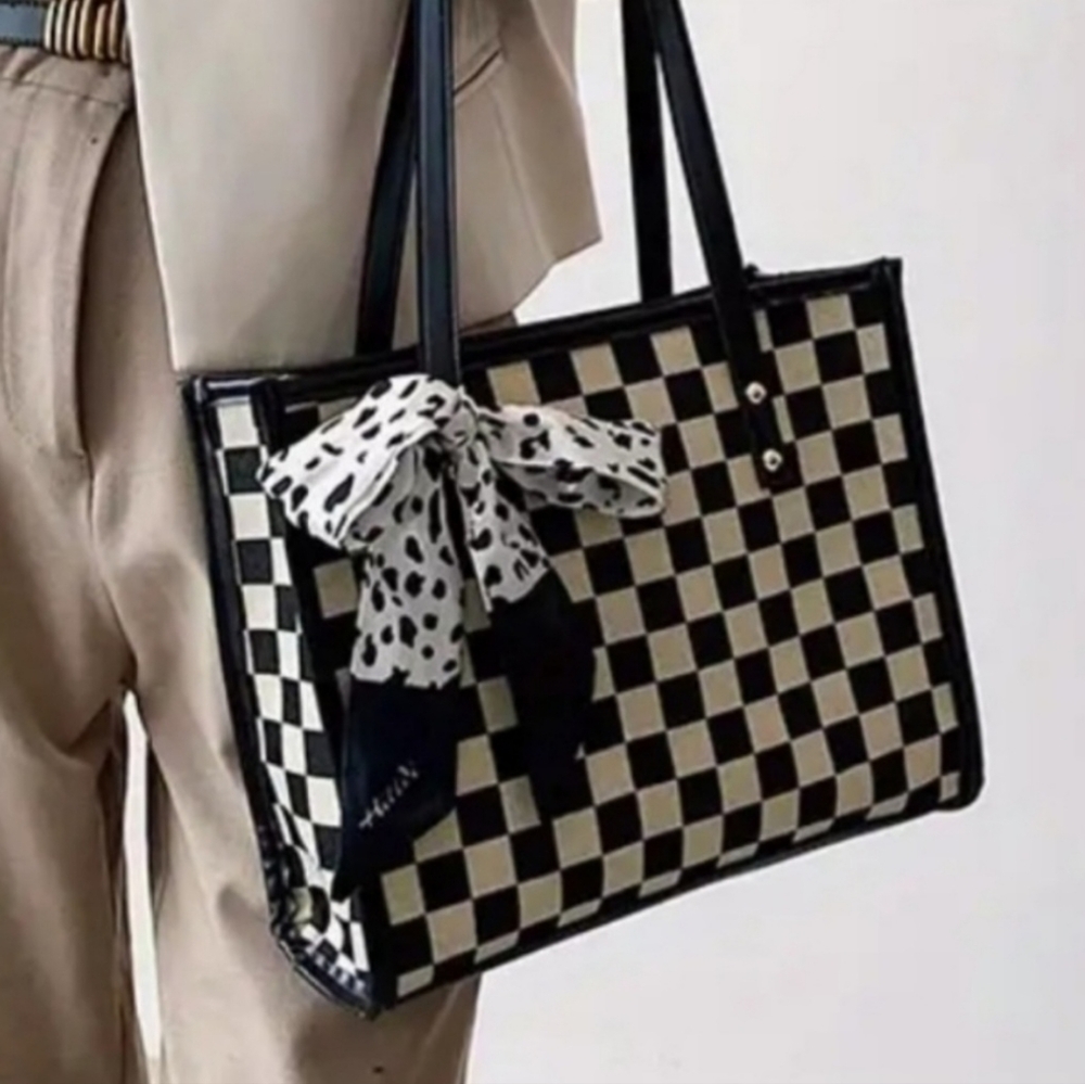 Satin Printed Twillies 4pcs Green Patterned Scarves - Picture 7 of 9